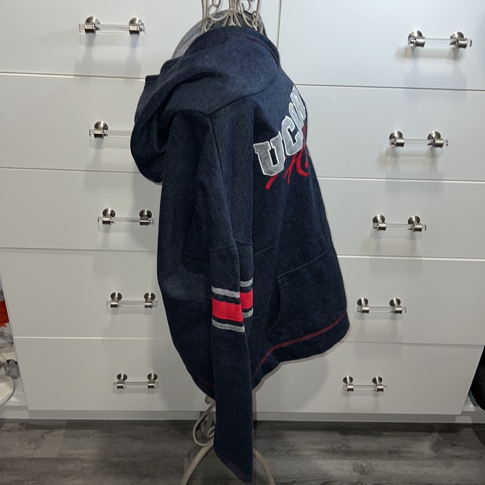 Colosseum UCONN Embroidered Hoodie, size M - Picture 3 of 6